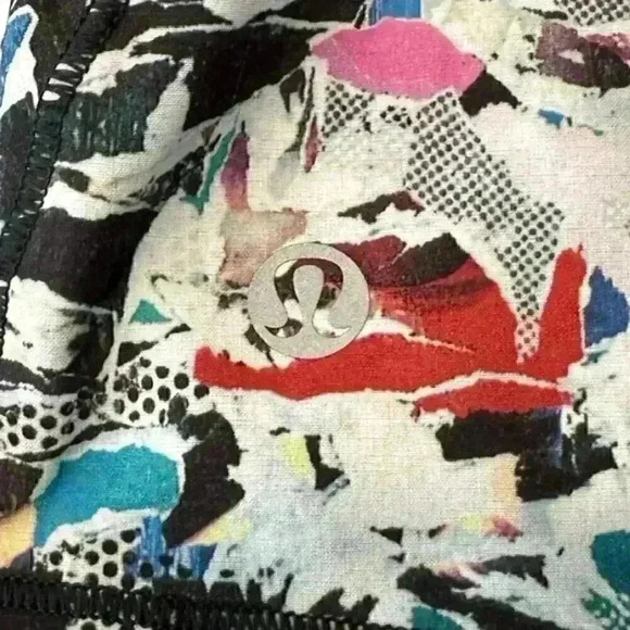 Lululemon Run Times Short II *4" Size 6 - Picture 5 of 8